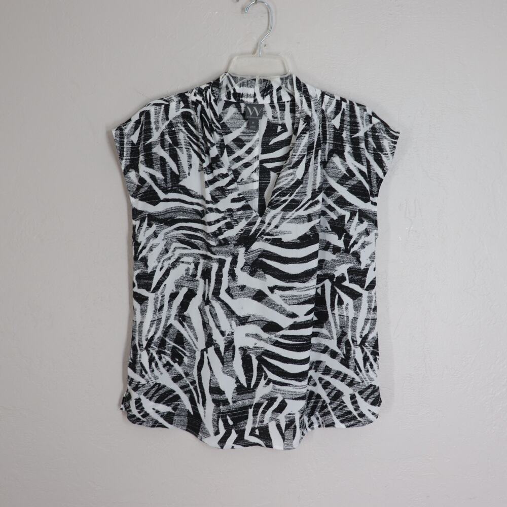 Worthington Top Women M Black White Zebra Stripe Cap Sleeve Pullover Pleated